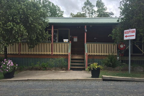Sandy Hollow Tourist Park - Accommodation Perth 2