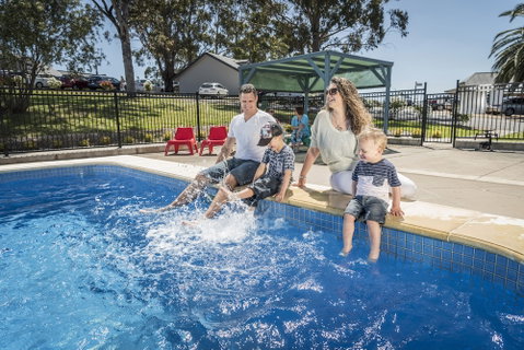 Hahndorf Resort - Accommodation Perth 2