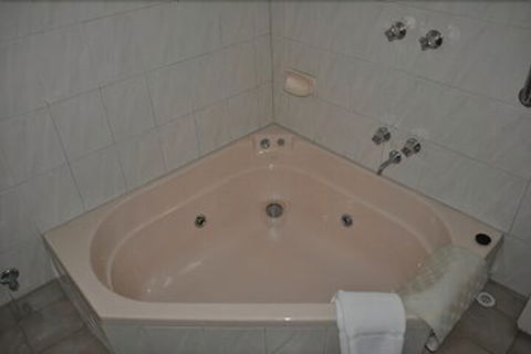 Nunawading Motor Inn - Accommodation Perth 7