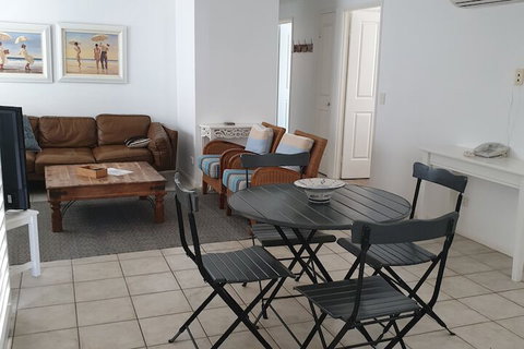 Bayviews & Harbourview Holiday Apartments - Accommodation Perth 2