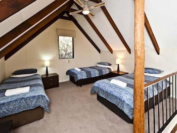 Riverway Chalets - Accommodation Perth 2