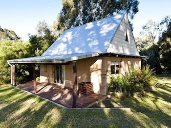 Riverway Chalets - Accommodation Perth 0