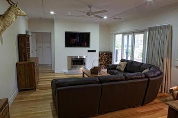 G.g's By The River - Accommodation Perth 6