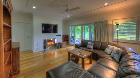 G.g's By The River - Accommodation Perth 3