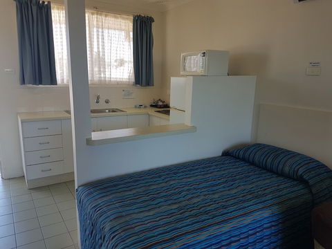 Motel Miramar - Perth Resorts 6