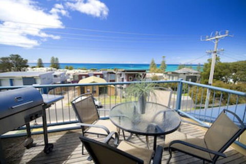 Lorne Ocean Sun Apartments - Accommodation Perth 0
