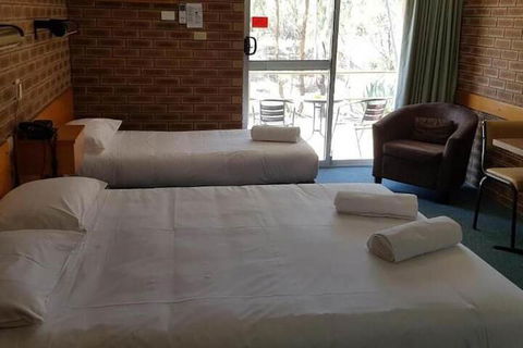 Corowa Golf Club Motel - Accommodation Perth 3