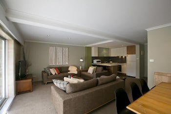Burrowye VIC Perth Resorts