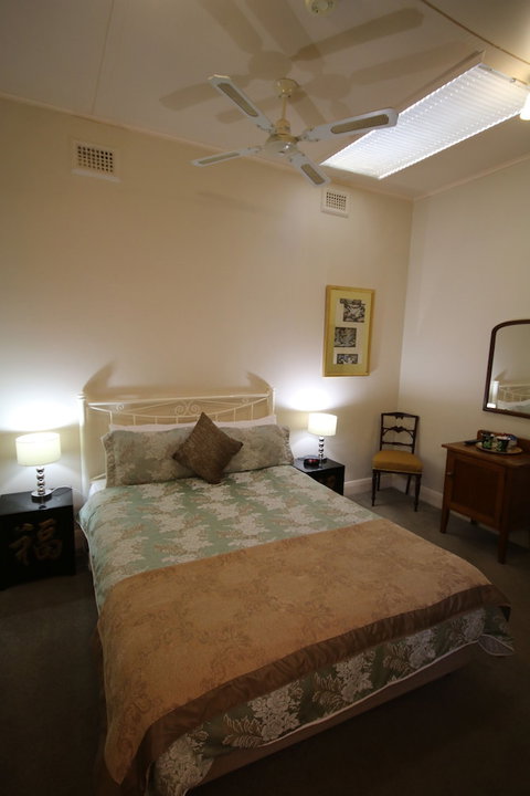 Seaview House - Accommodation Perth 6