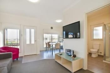 Werribee Short Stay Villas & Accommodation - Perth Resorts 4