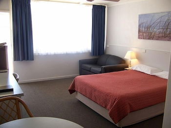 Beach Motel Woolgoolga - Accommodation Perth 2