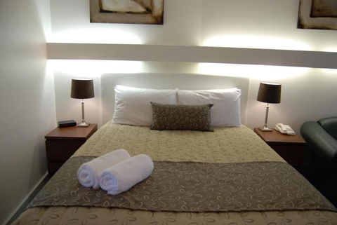 Connells Motel & Serviced Apartments - Accommodation Perth 4