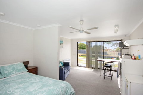Carmens Inn - Accommodation Perth 2