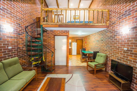 Evedon Park Bush Retreat - Perth Resorts 2