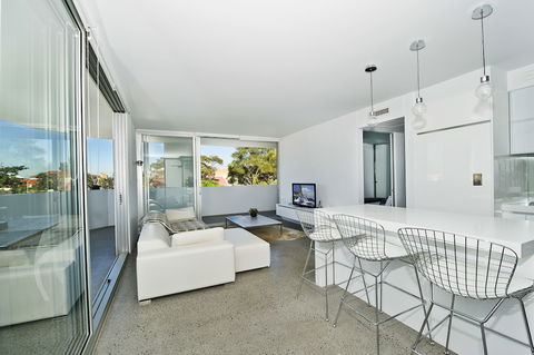 Bondi Beach Apartments - Accommodation Perth 4