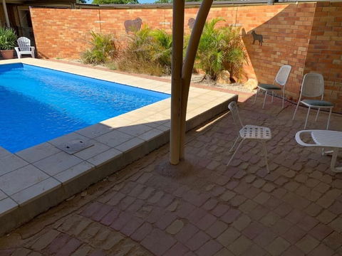Jumbuck Motel - Accommodation Perth 2