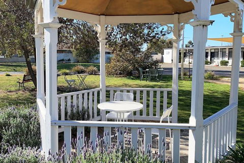Gazebo Motor Inn - Perth Resorts 2