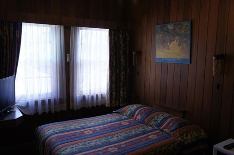 Monarch Motel Hotel - Perth Resorts 6