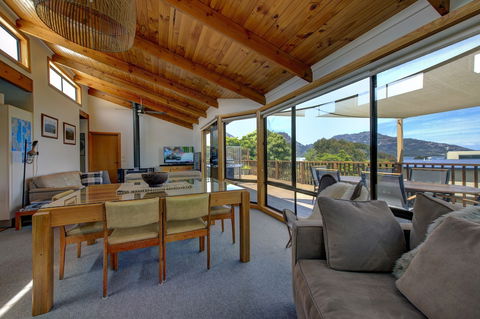 Dove On Freycinet - Accommodation Perth 2