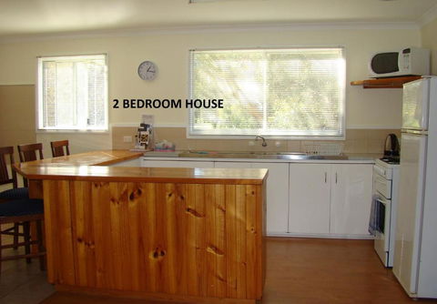 Ocean Beach Hideaway - Perth Resorts 3