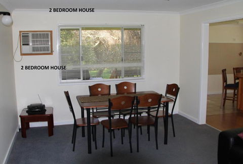 Ocean Beach Hideaway - Perth Resorts 5