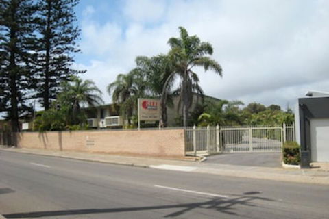 Como Apartments - Geraldton - Perth Resorts 0