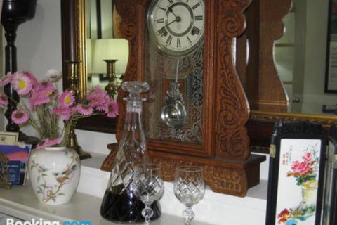 Three Chimneys Bed & Breakfast Boutique Guest House - Accommodation Perth 2