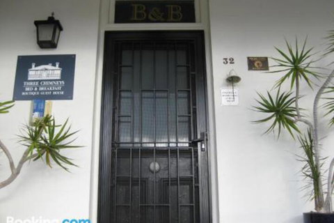 Three Chimneys Bed & Breakfast Boutique Guest House - Accommodation Perth 3