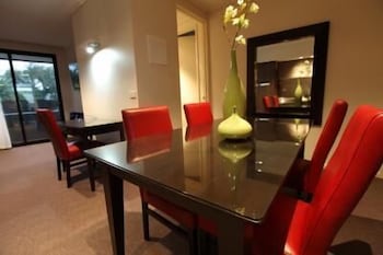 May Park Executive Apartments - Perth Resorts 6