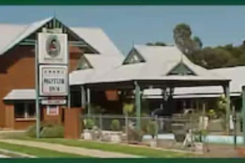 Young Federation Motor Inn - Accommodation Perth 5