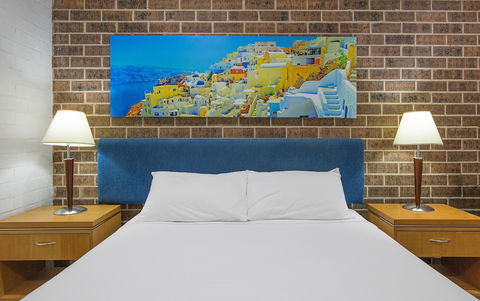 Buccaneer Motel Pet Friendly - Accommodation Perth 2