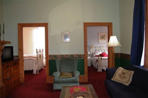 Mariton House - Accommodation Perth 4