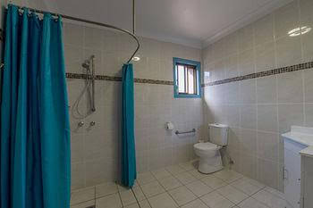 CBD Accommodation Tamworth - Perth Resorts 1