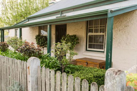 Georgies Cottage - Accommodation Perth 2