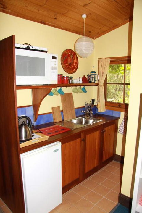 Candlebark Retreat - Accommodation Perth 2