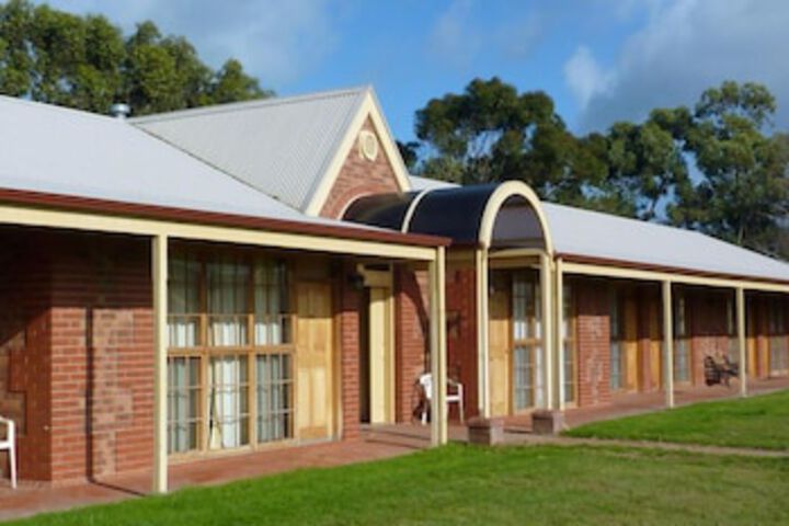 Coonawarra SA Perth Resorts