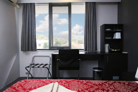 White Manor Motel - Accommodation Perth 6