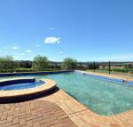 Beggars Bridge Vineyard Homestead w / pool  wifi  tennis  vineyard - Accommodation Perth