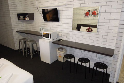 Jackaroo Apartments - Accommodation Perth 2
