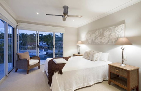 20 Wesley Court - Accommodation Perth 4