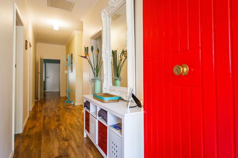 Indulge Homes - 77 Olive - Perth Resorts 3