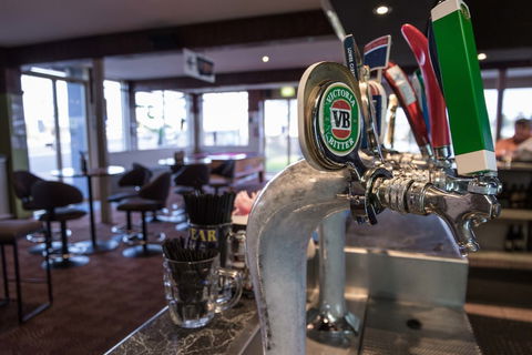 Moruya Waterfront Hotel Motel - Perth Resorts 6