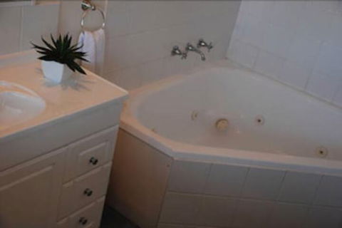 The Shelter B&B - Accommodation Perth 3