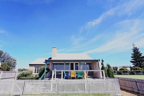 Caledonian Inn - Accommodation Perth 5