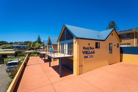 Snug Cove Villas - Accommodation Perth 0