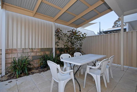 The Block Views Apartments Victor Harbor - Accommodation Perth 6