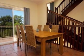 Reefside Villas - Accommodation Perth 4
