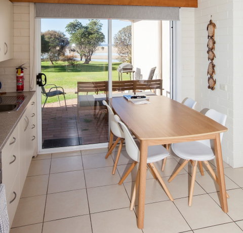 Pelican Sands Scamander - Accommodation Perth 6