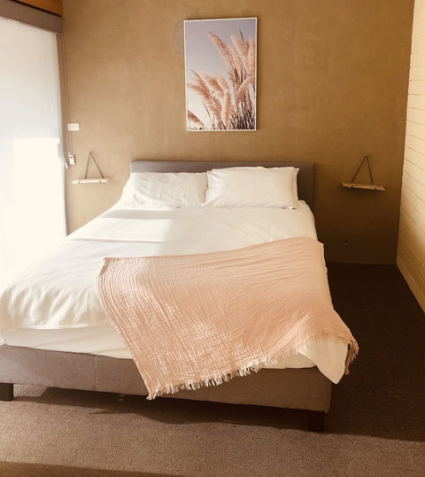 Pelican Sands Scamander - Accommodation Perth 5