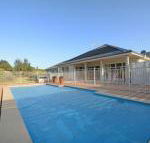 Silver Springs 4br Cottage with Wifi Views Olives  Space . Fireplace Views Olives  Space - Accommodation Perth